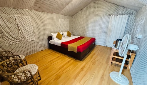 Deluxe Tent