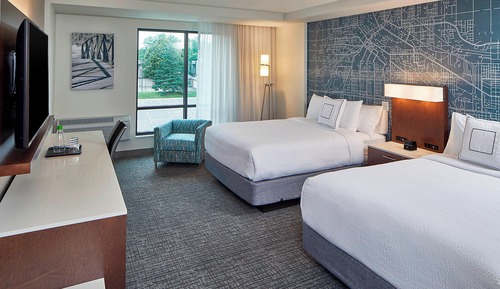 Room, 2 Queen Beds, Non Smoking (Mobility/Hearing Accessible, Tub)