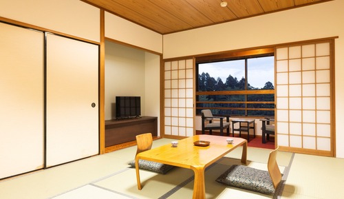 Top floor Japanese Style Room with 12 Tatami Non Smoking (No Bath)