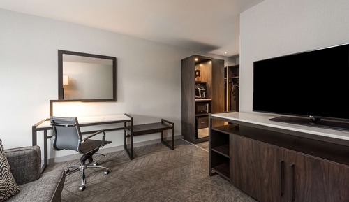 Premium Room, 1 King Bed