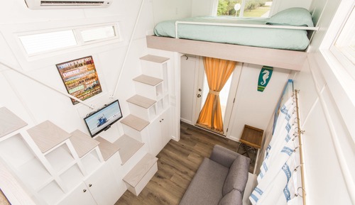 Cabin (Tiny House - Coral Oasis)