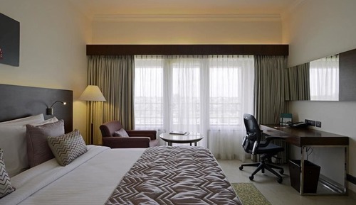 Executive Room, 1 Bedroom, Pool View, Poolside