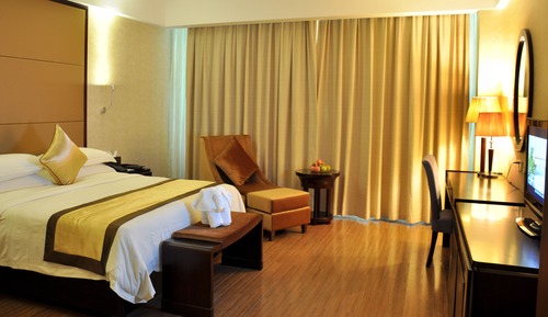Junior Single Room, 1 Queen Bed, Lake View