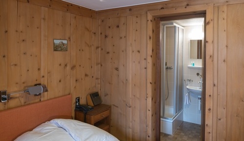 Single Room, Annex Building