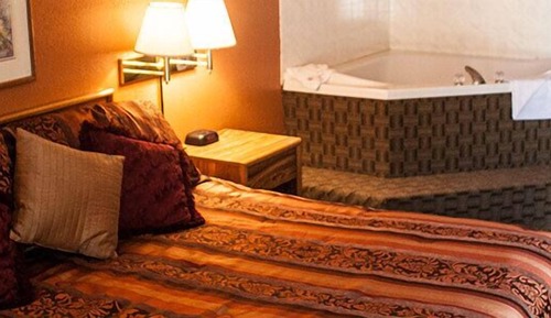 Standard Suite, 1 King Bed, Non Smoking (Whirlpool)