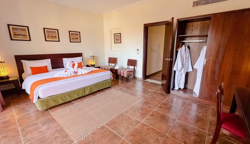 Family Room, 1 Bedroom