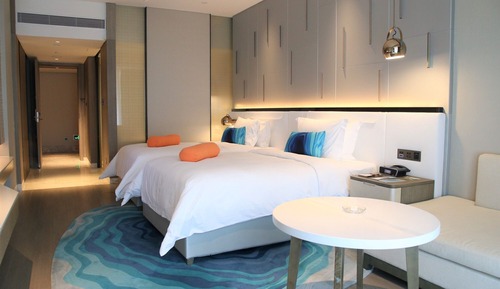 Deluxe Room, 2 Twin Beds, Harbor View