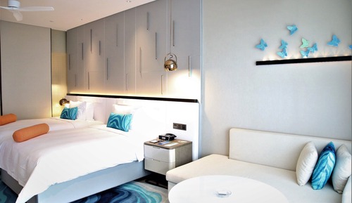 Deluxe Room, 2 Twin Beds, Smoking