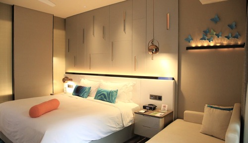 Superior Room, 1 King Bed, Non Smoking, Harbor View