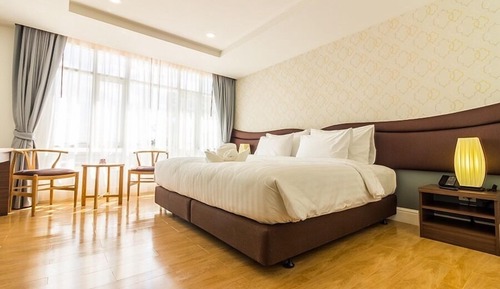 Superior King Room