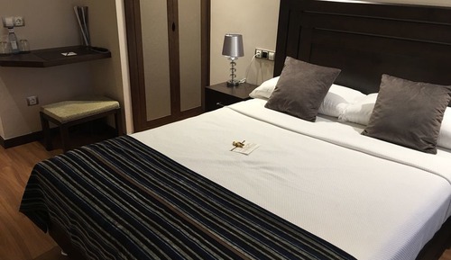 Standard Double Room, 1 Queen Bed