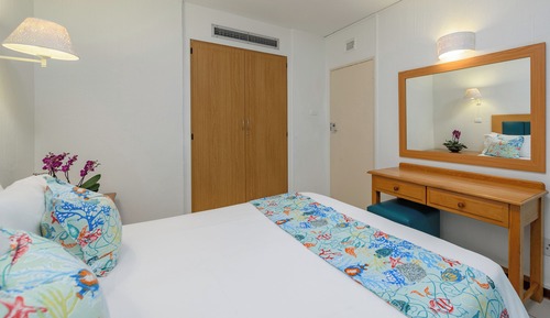 Two Bedroom Sea View Apartment with Balcony
