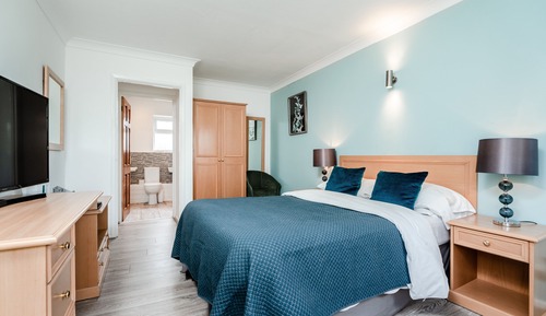 Standard Double Room, Ensuite (Double Chalet)