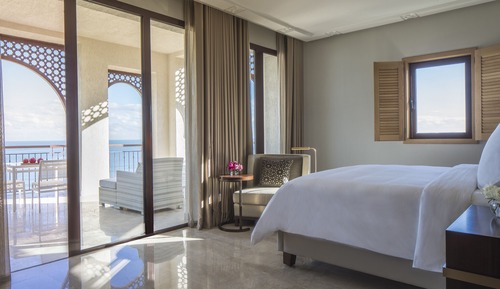 Four Seasons, Suite, 1 King Bed, Sea View