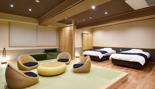 Japanese-Western style room with 12 tatami mats