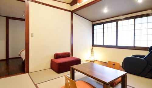 【Akakura】Japanese-Style Room + Western-Style Room with Massage Chair for 6 Guests