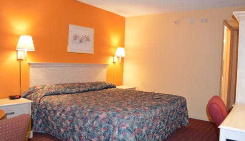 Standard Room, 1 King Bed, Smoking