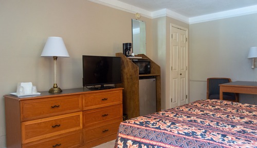 Standard Room, 1 King Bed