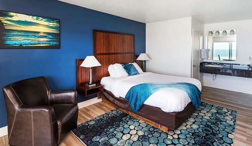 Standard Room, 1 Queen Bed