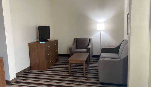 Suite, 2 Double Beds, Non Smoking, Refrigerator & Microwave (Oversized Room)