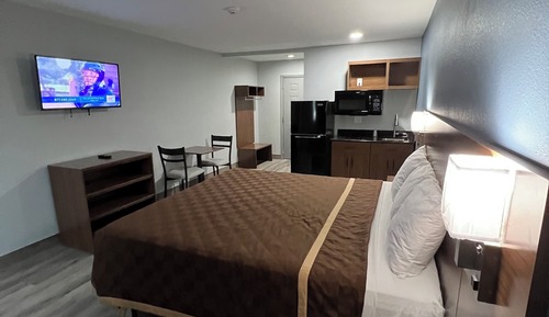 Room, 1 King Bed, Non Smoking