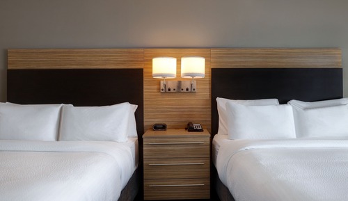 Studio, 2 Queen Beds