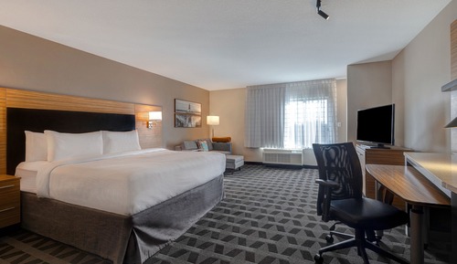 Studio, 1 King Bed, Non Smoking (Hearing Accessible)