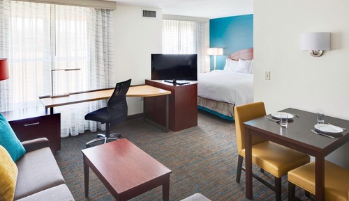 Suite, 1 Bedroom (Mobility/Hearing Accessible, Tub)