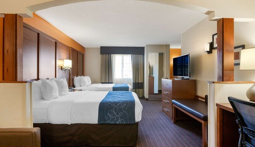 Suite, 2 Queen Beds, Non Smoking