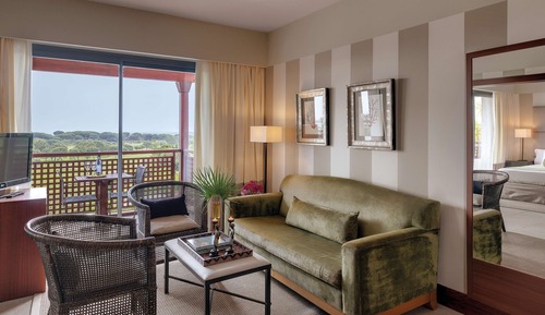 Junior Suite (2 adultos + 2 niños SS)