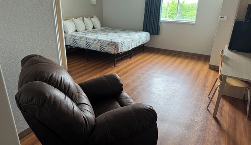 Standard Room, 1 King Bed, Accessible, Non Smoking