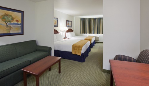 Suite, 2 Queen Beds, Sofabed, Non Smoking