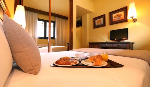 Double Room (Small)