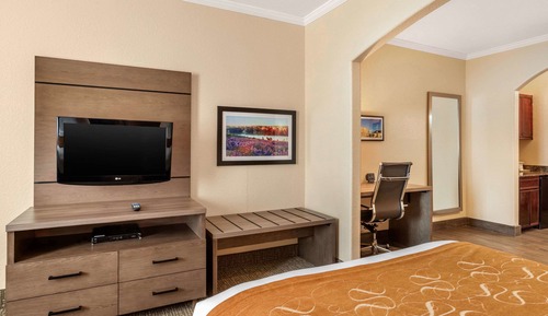 Suite, 2 Queen Beds, Non Smoking