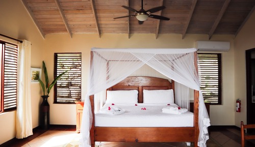 Ocean View Villa (One Bedroom)