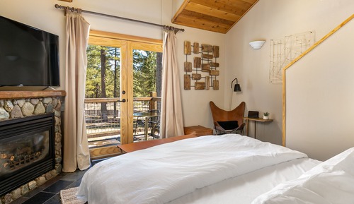 Suite, 1 King Bed, Terrace