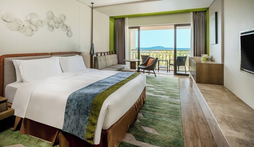 Premium Room, 1 King Bed, Ocean View (High Floor)