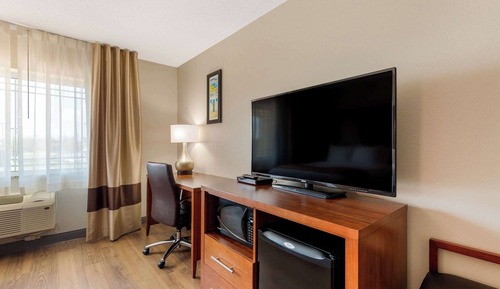 Standard Room, 2 Queen Beds, Non Smoking