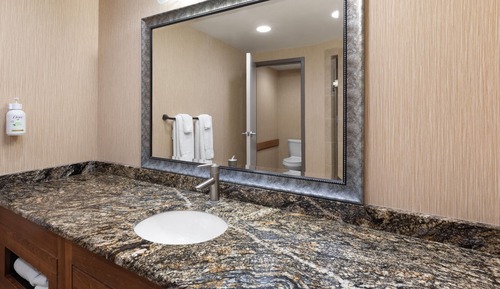 Room, 1 King Bed, Non Smoking, Jetted Tub