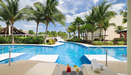 Junior Suite (Swim Up)