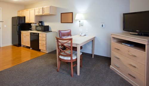 Studio Suite, 1 Queen Bed, Accessible (Mobility, Bathtub)