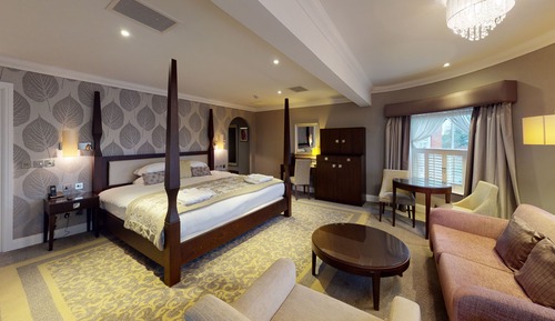 Four Poster Suite