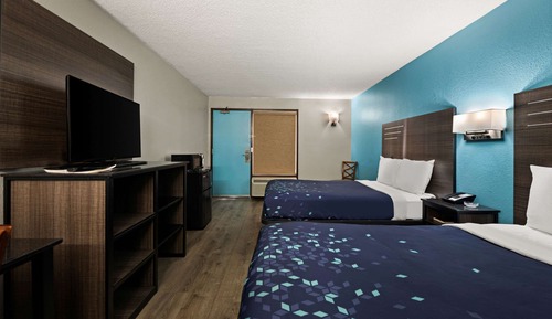 Standard Room, 2 Double Beds, Smoking