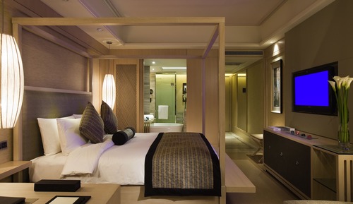 Luxury Room, 1 King Bed (Club)