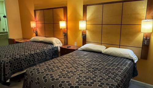 Standard Room, 2 Queen Beds