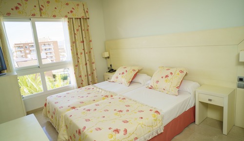 Suite, 3 Bedrooms
