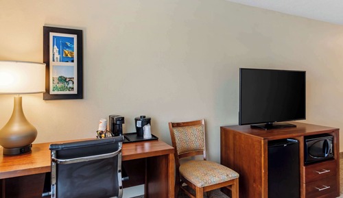 Room, 2 Queen Beds, Accessible, Non Smoking
