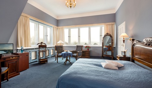 Double Room Lake View main building