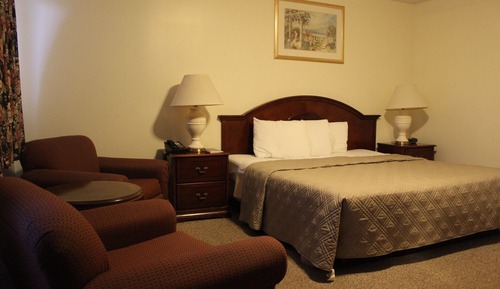 Standard Room, 1 King Bed