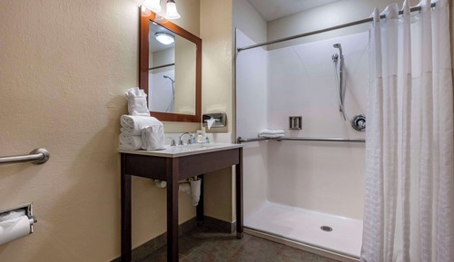 Room, 2 Queen Beds, Accessible, Non Smoking